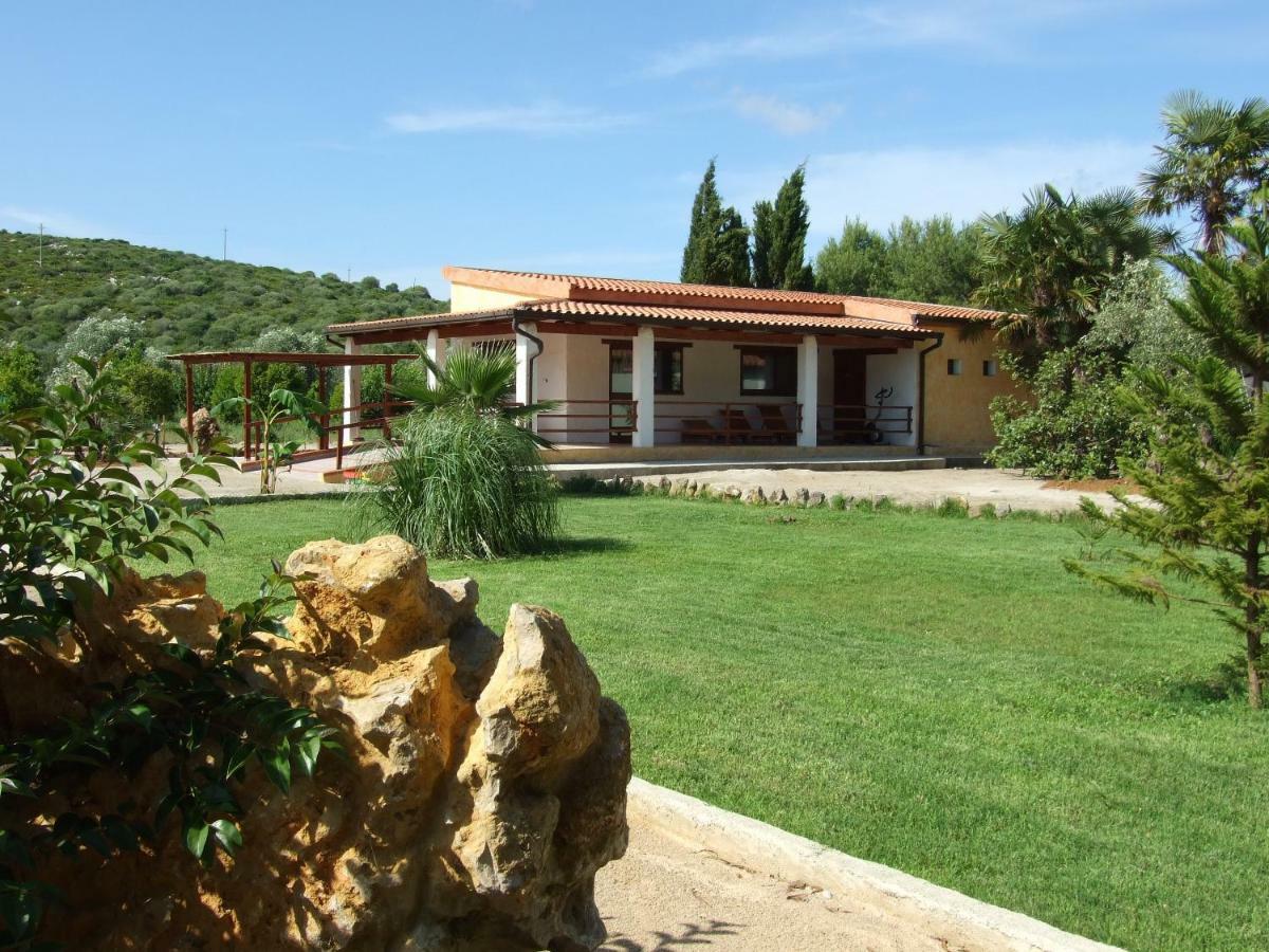 Agriturismo Corallo Santa Maria la Palma Ngoại thất bức ảnh